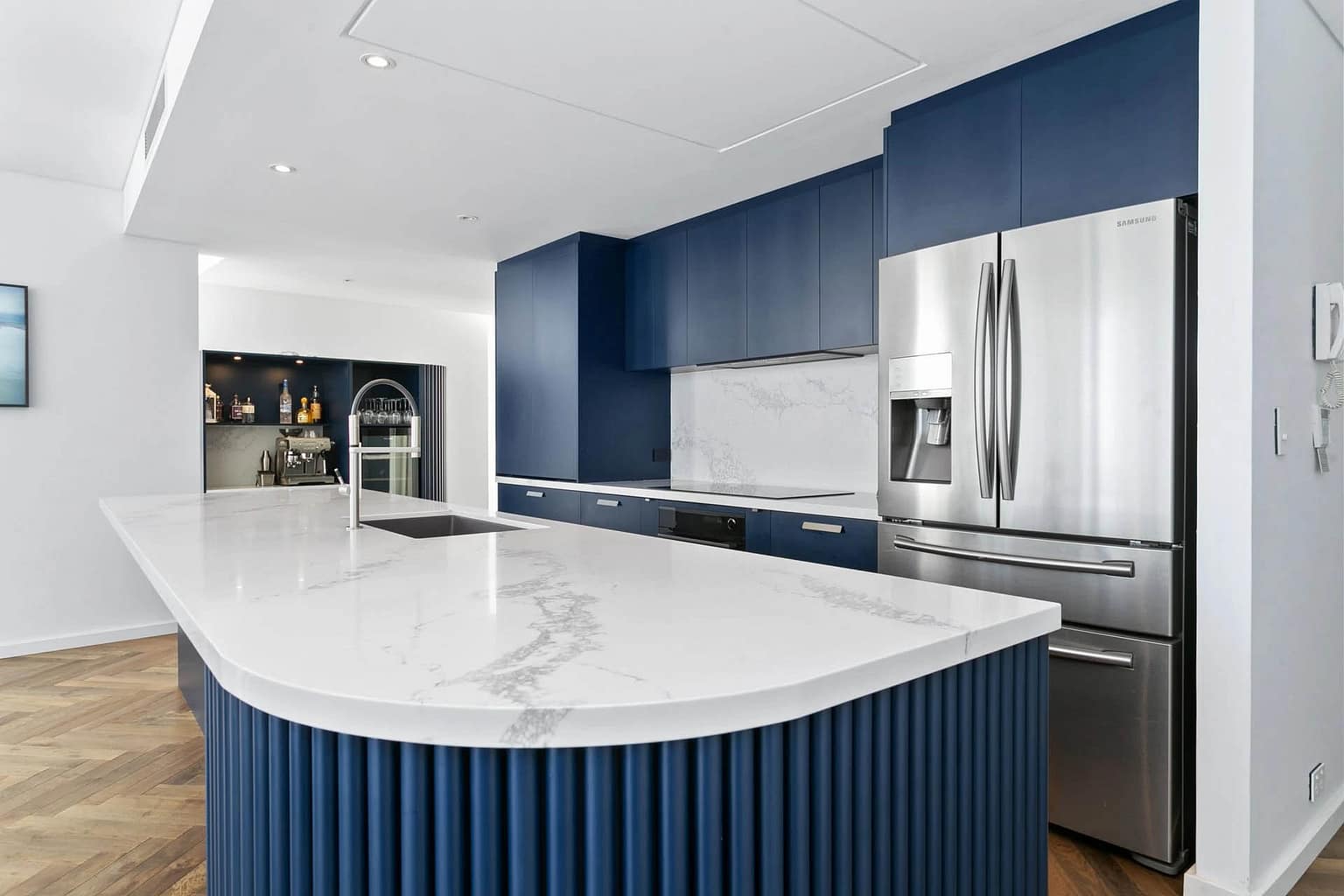 navy-blue-hamptons-kitchen